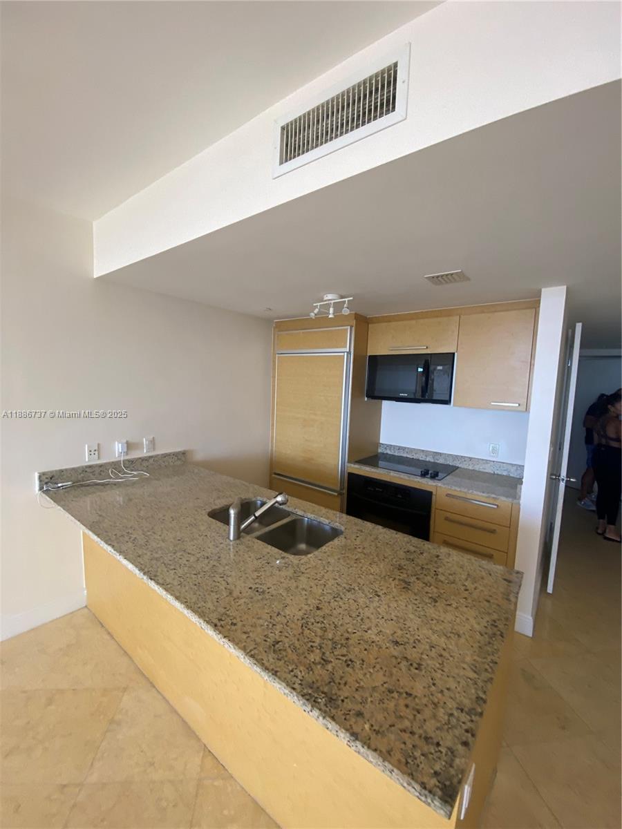 BEACH CLUB THREE CONDO - Residential