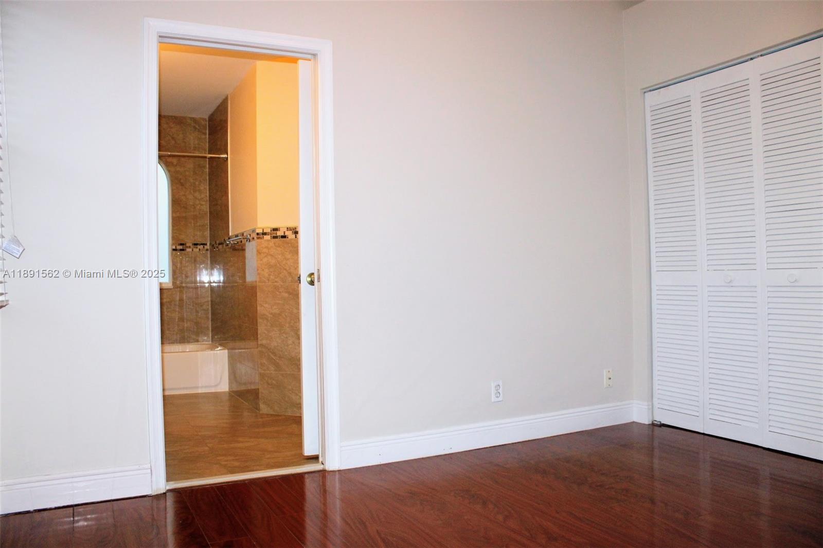 EMBASSY LAKES PHASE II - Residential Lease