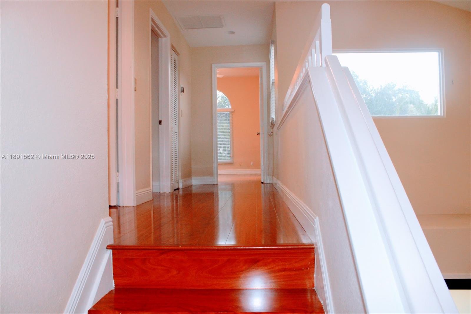 EMBASSY LAKES PHASE II - Residential Lease