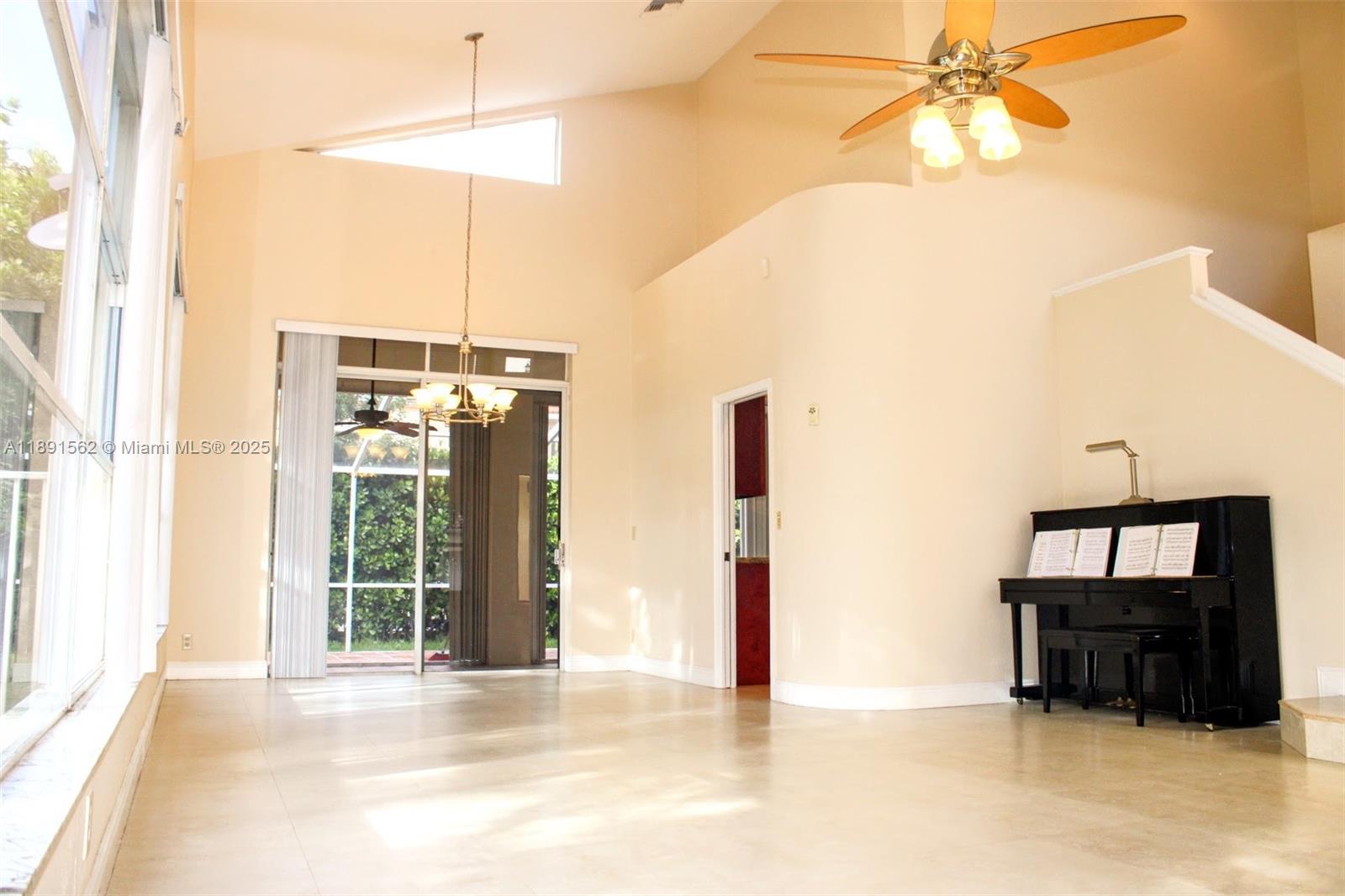 EMBASSY LAKES PHASE II - Residential Lease