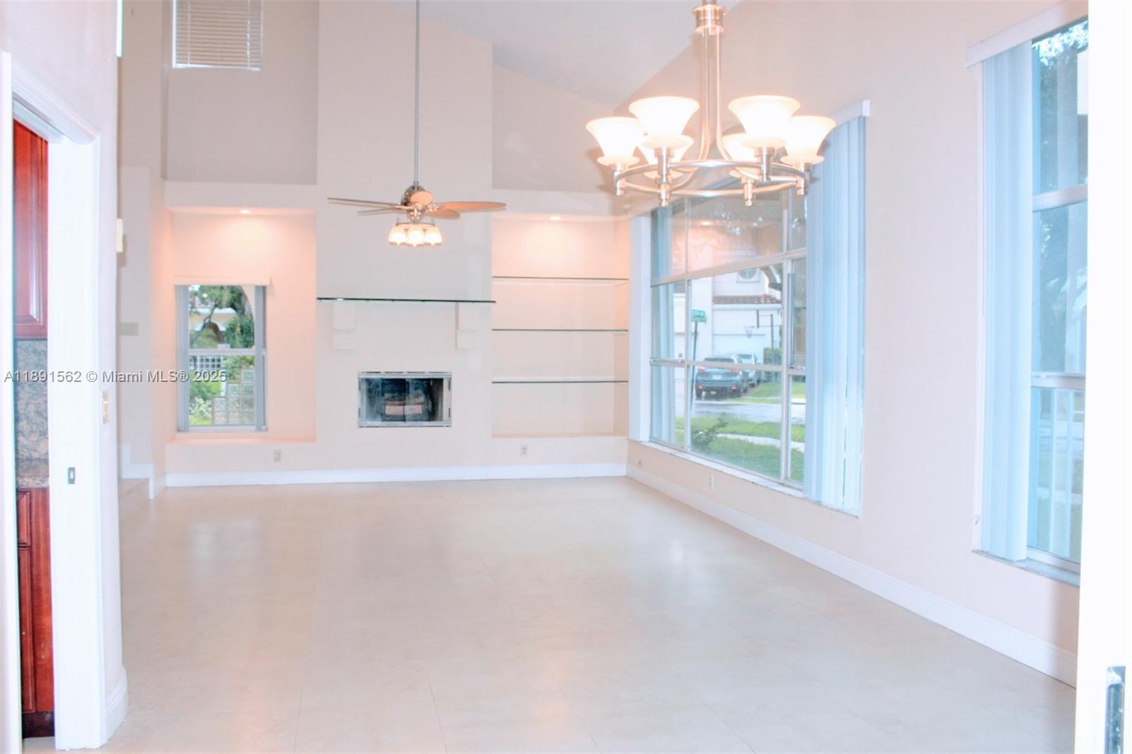 EMBASSY LAKES PHASE II - Residential Lease