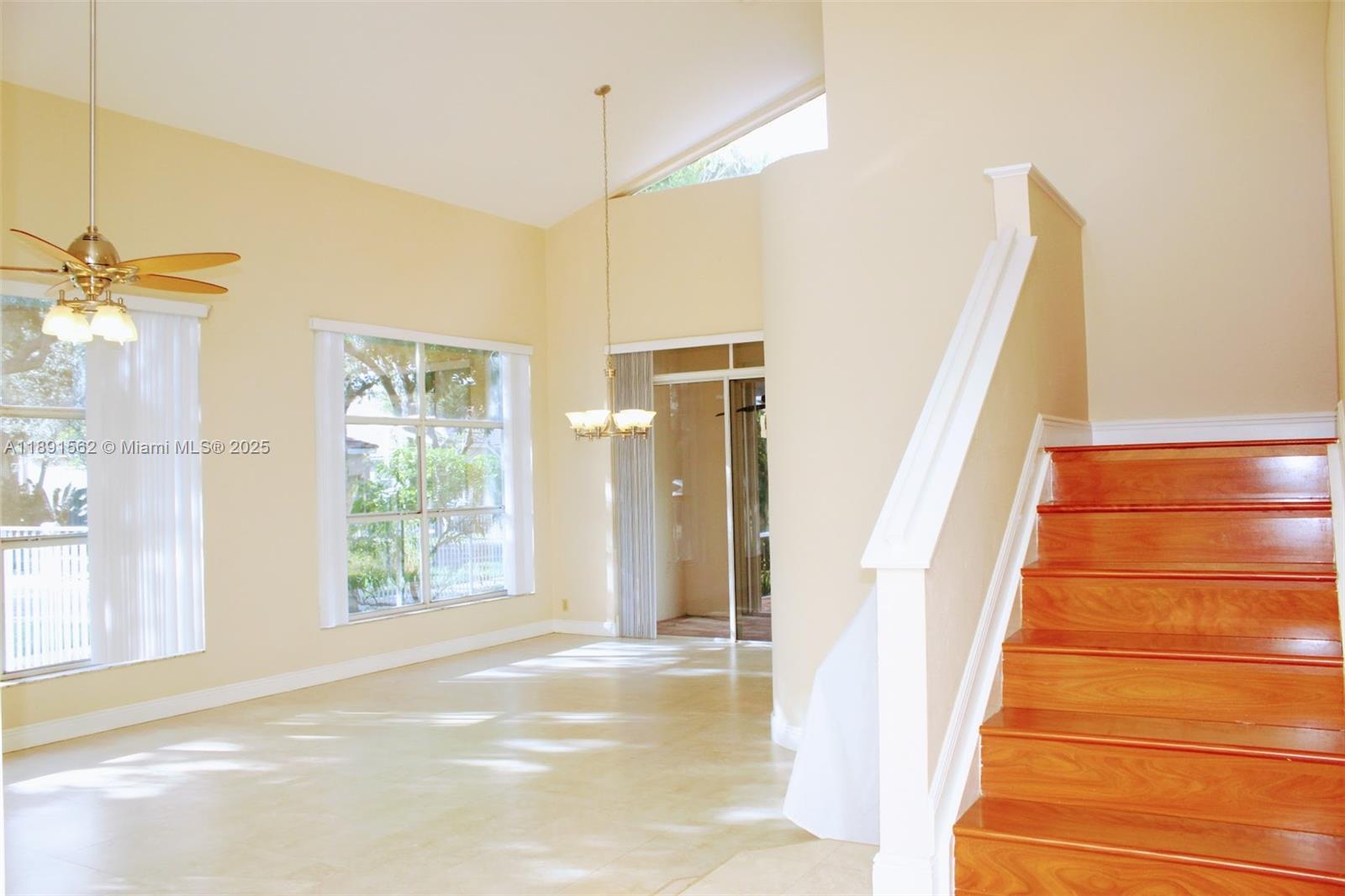 EMBASSY LAKES PHASE II - Residential Lease