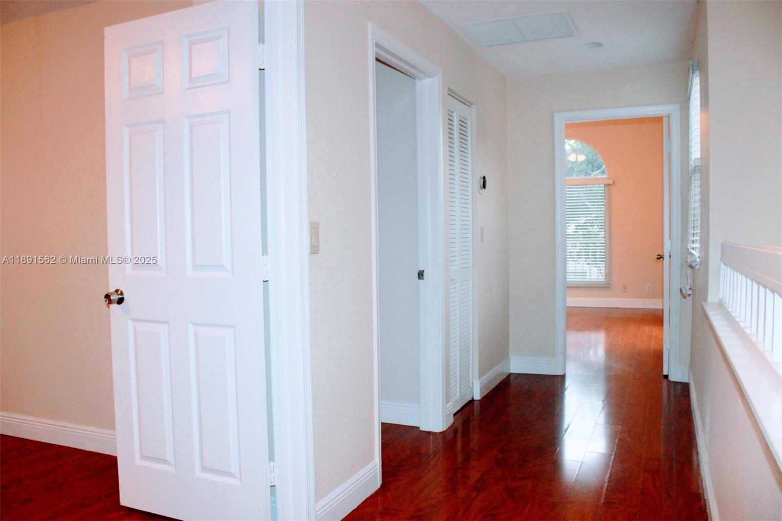 EMBASSY LAKES PHASE II - Residential Lease