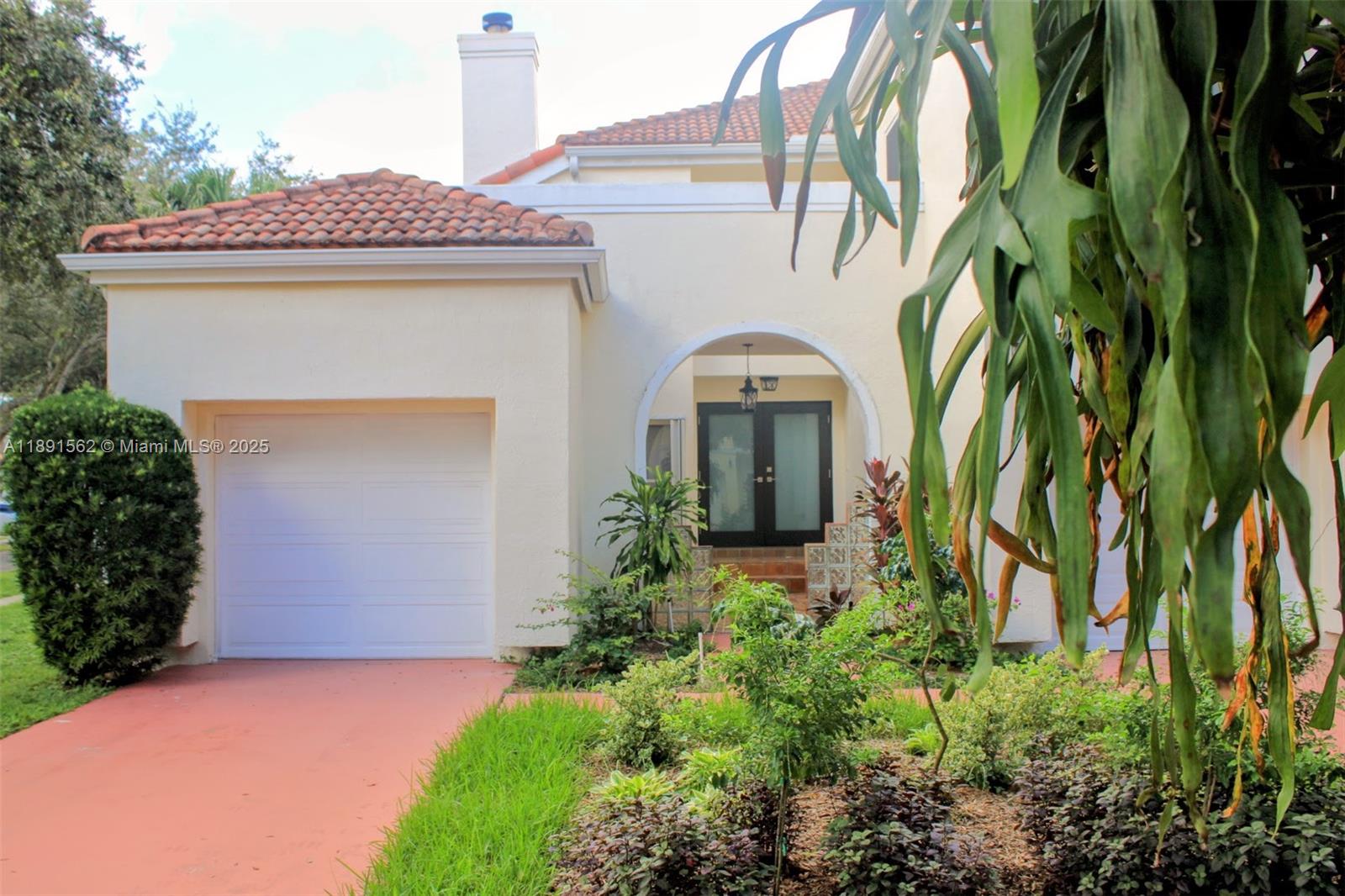 EMBASSY LAKES PHASE II - Residential Lease