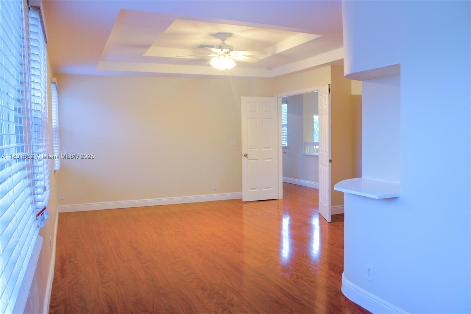 EMBASSY LAKES PHASE II - Residential Lease