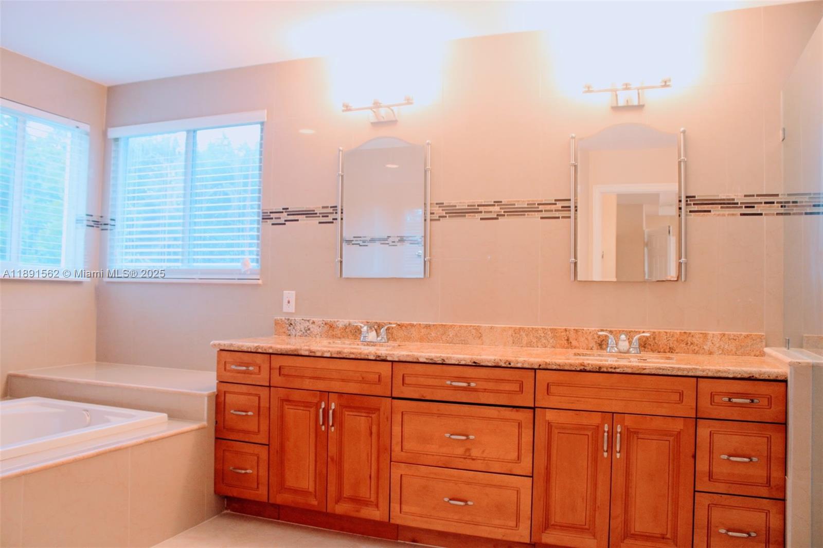 EMBASSY LAKES PHASE II - Residential Lease