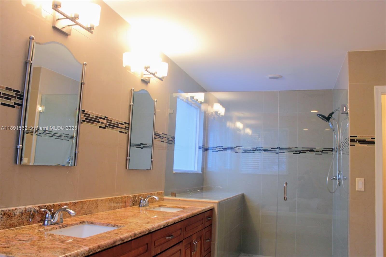 EMBASSY LAKES PHASE II - Residential Lease