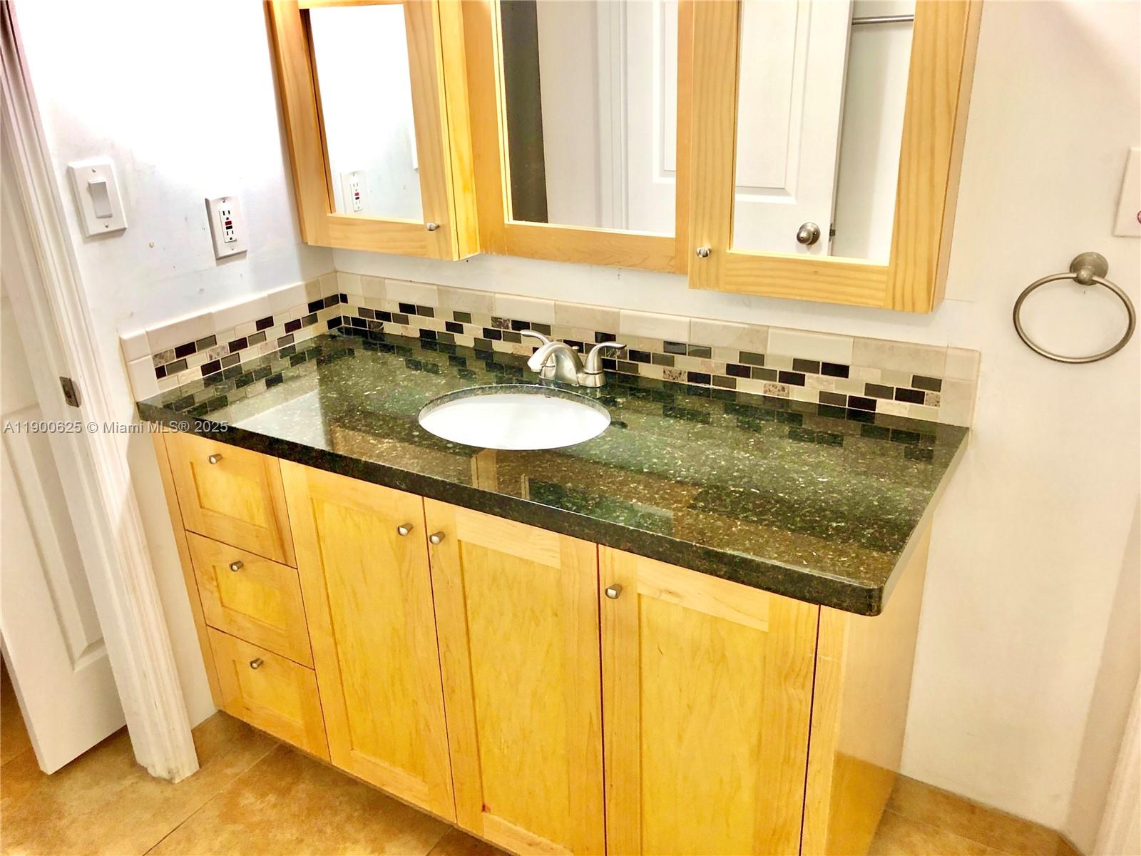 BISCAYNE BEACH CLUB CONDO - Residential Lease