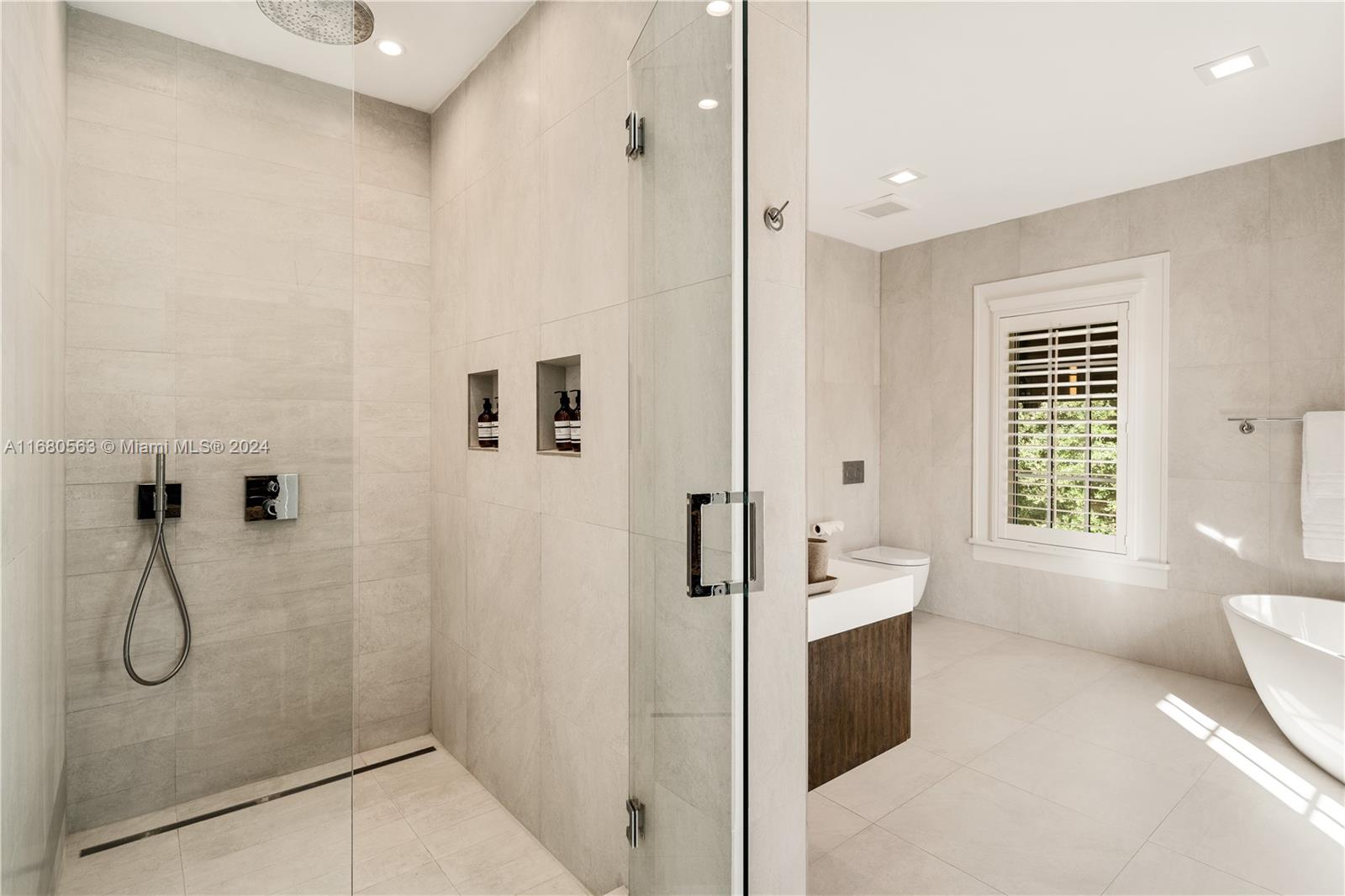 CORAL GABLES SEC E - Residential