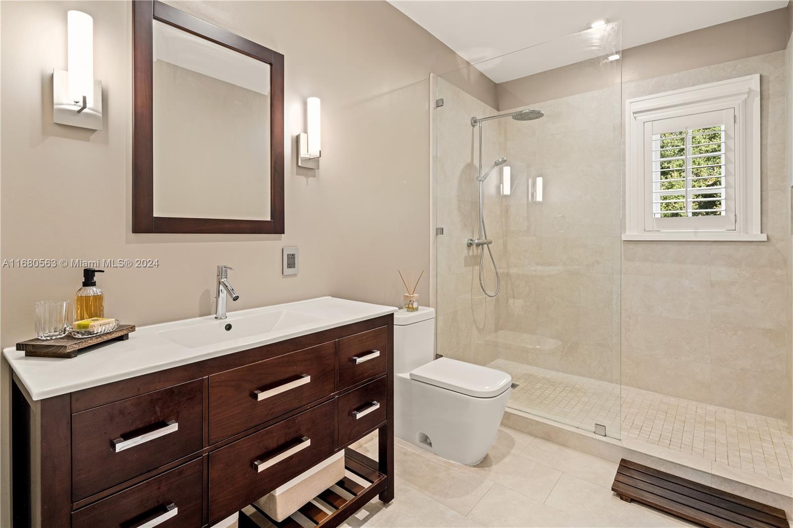 CORAL GABLES SEC E - Residential