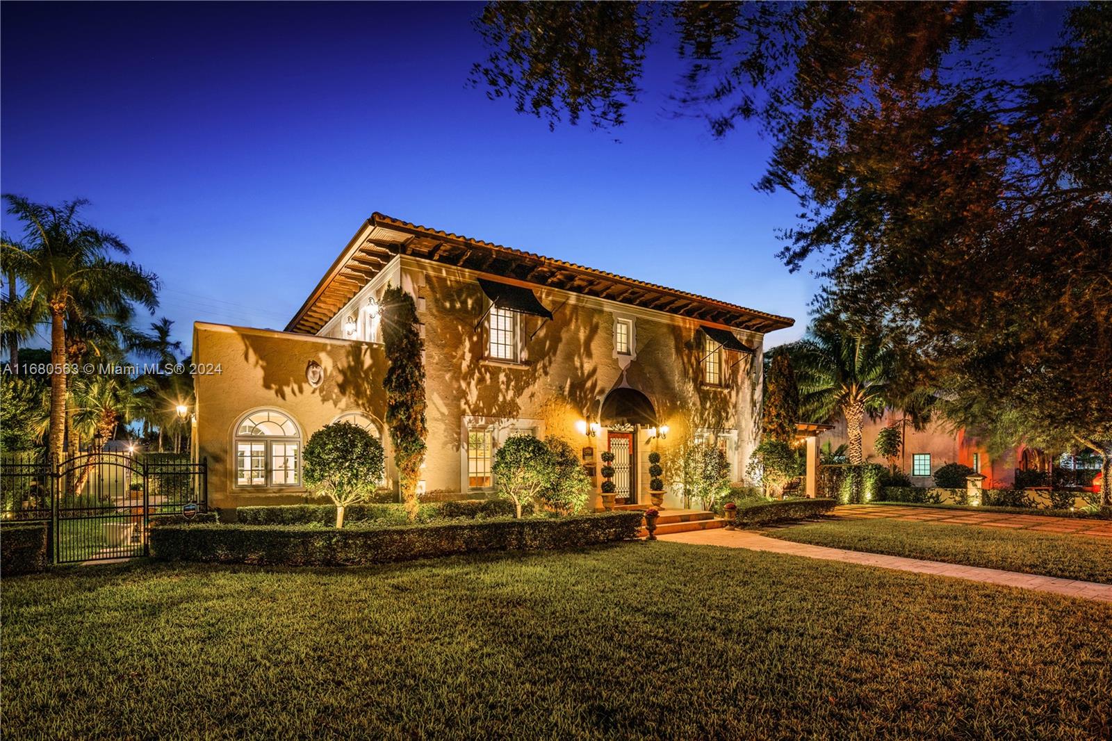 CORAL GABLES SEC E - Residential