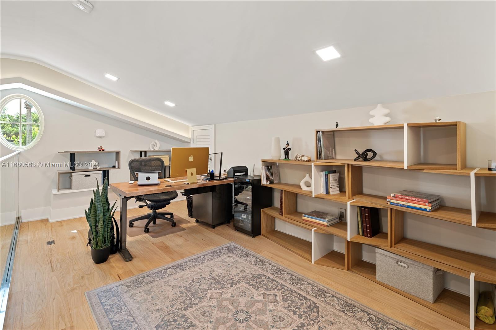 CORAL GABLES SEC E - Residential