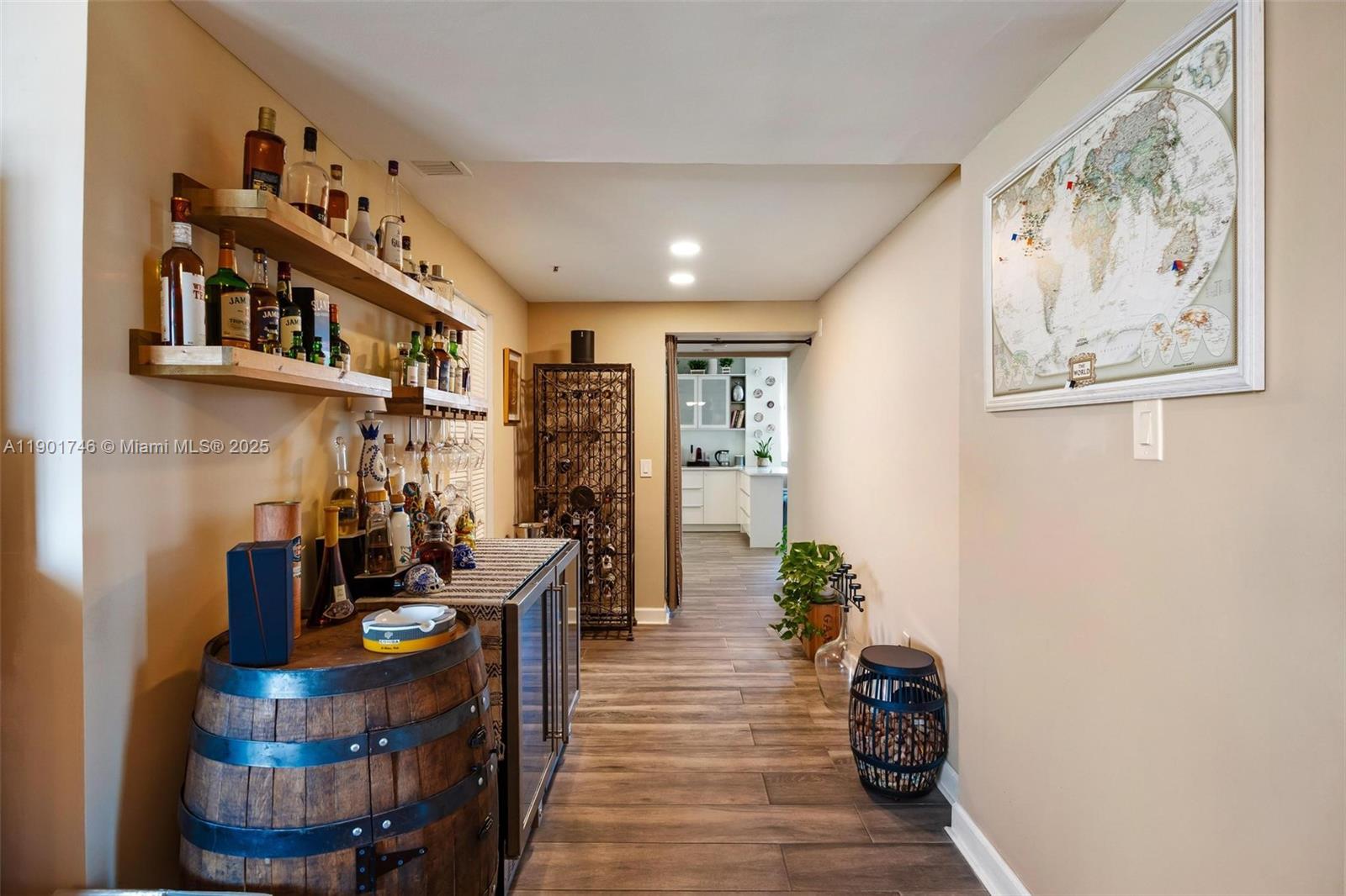 CLEARVIEW TOWERS CONDO - Residential