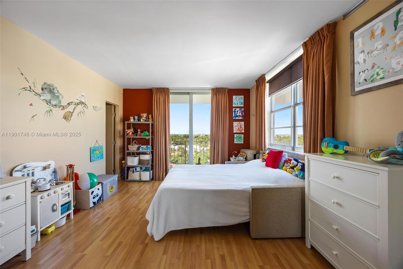 CLEARVIEW TOWERS CONDO - Residential