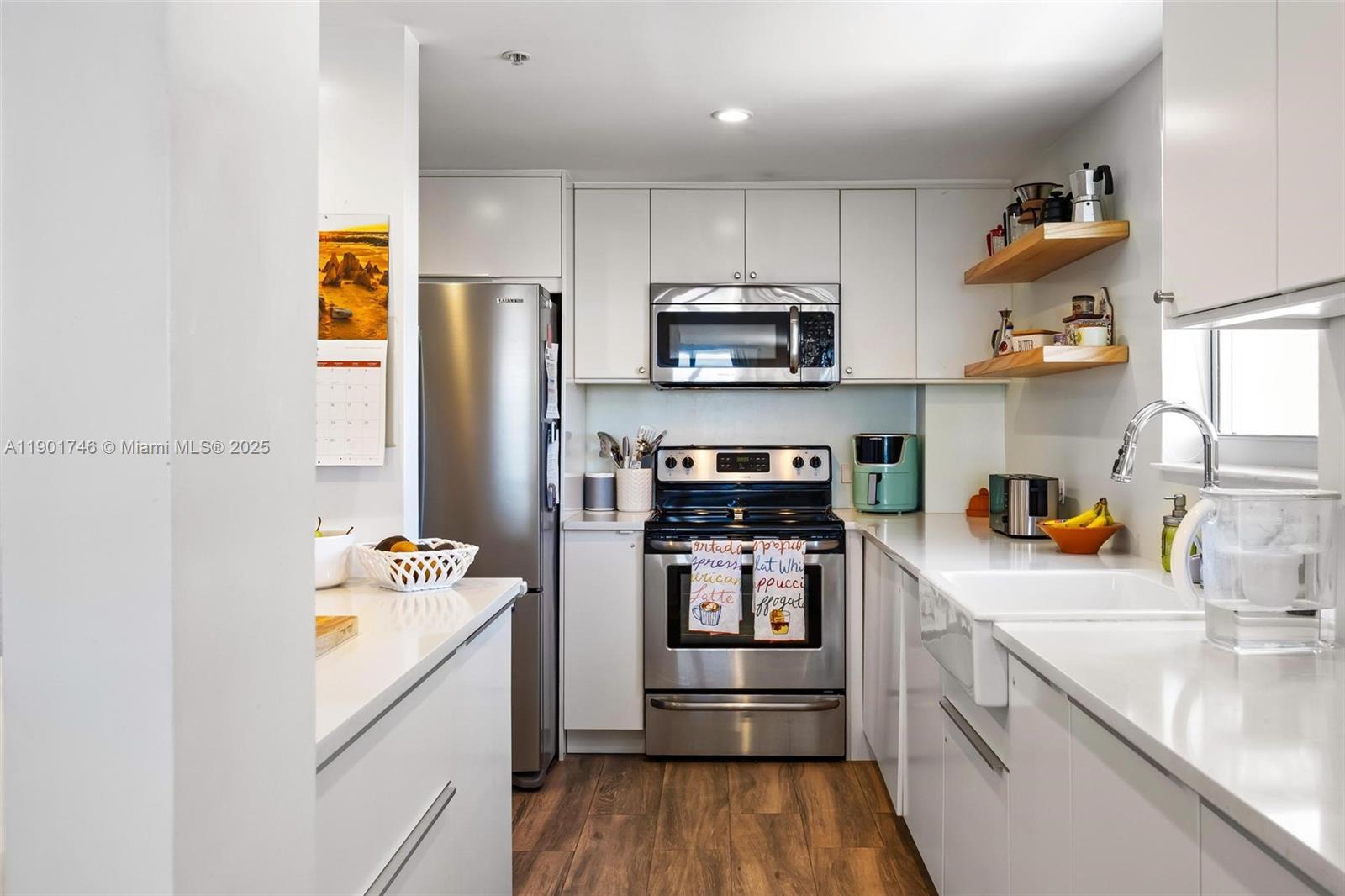 CLEARVIEW TOWERS CONDO - Residential