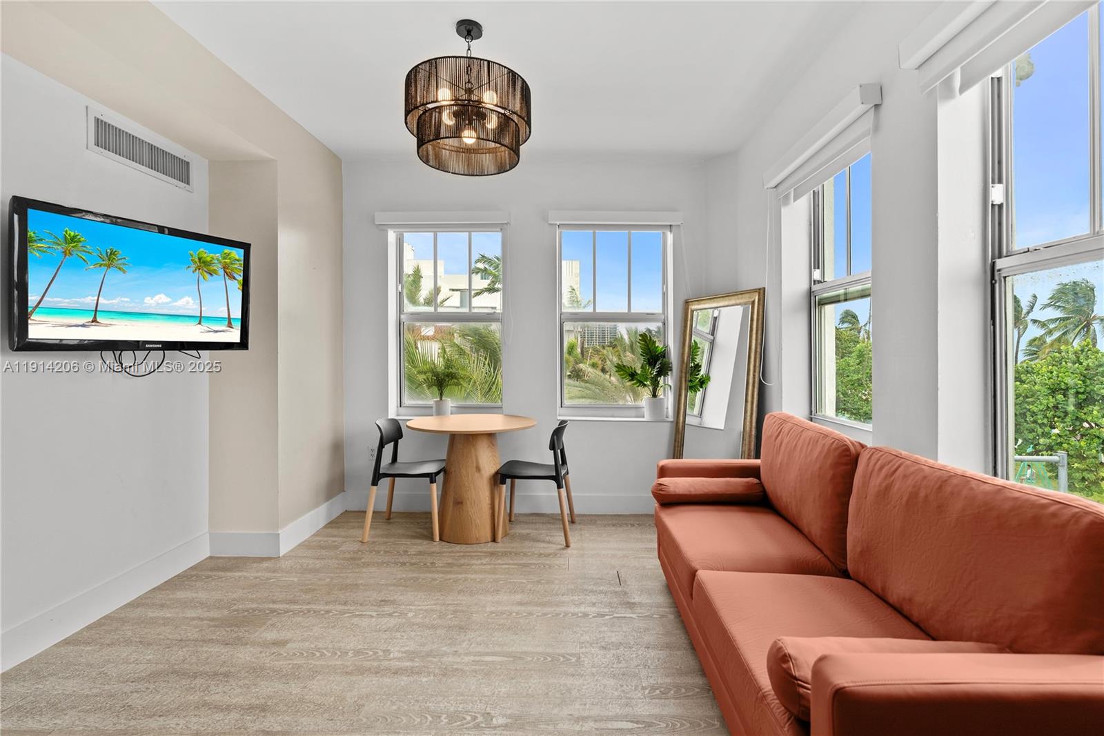 THE STRAND ON OCEAN DRIVE - Residential