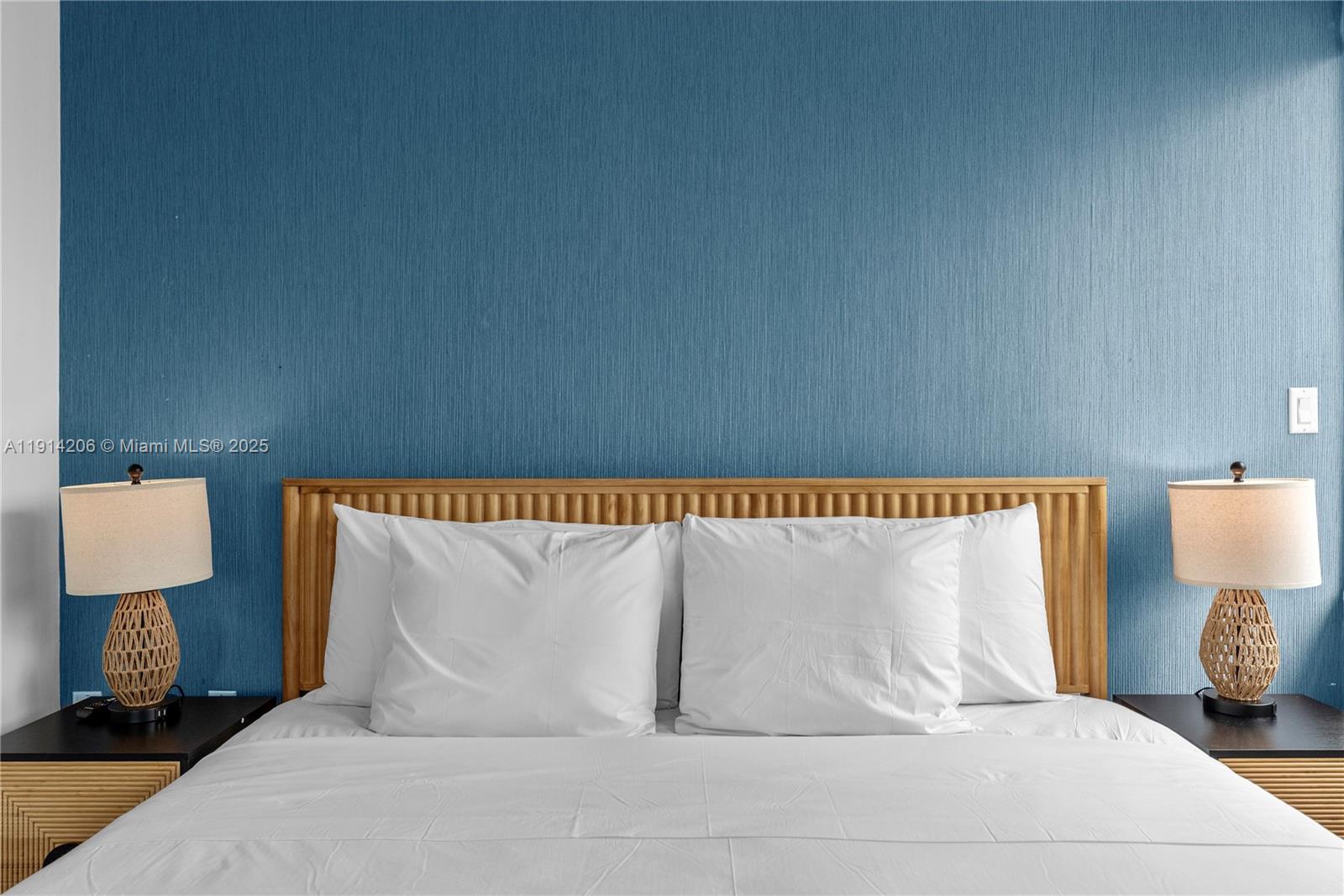 THE STRAND ON OCEAN DRIVE - Residential