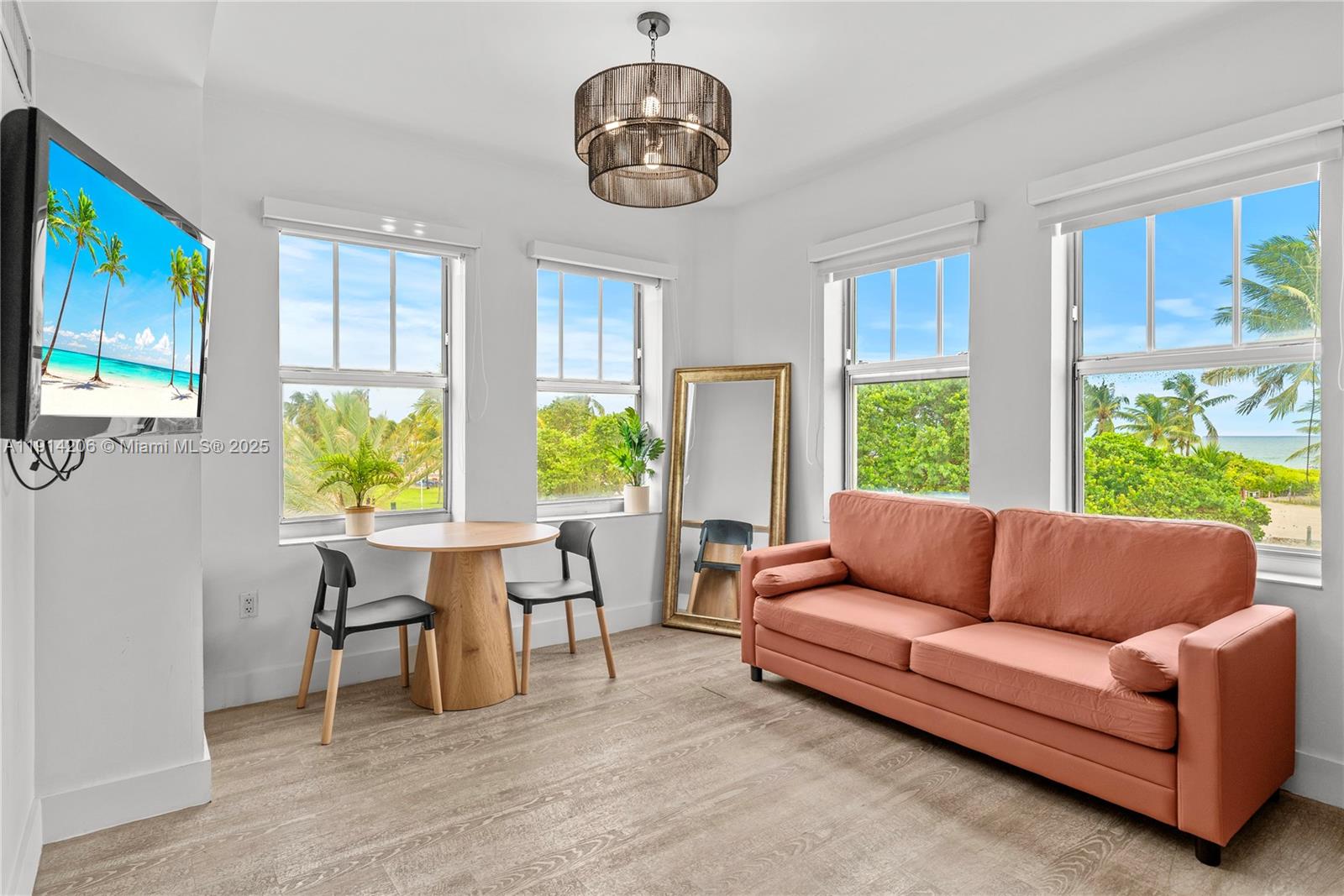 THE STRAND ON OCEAN DRIVE - Residential