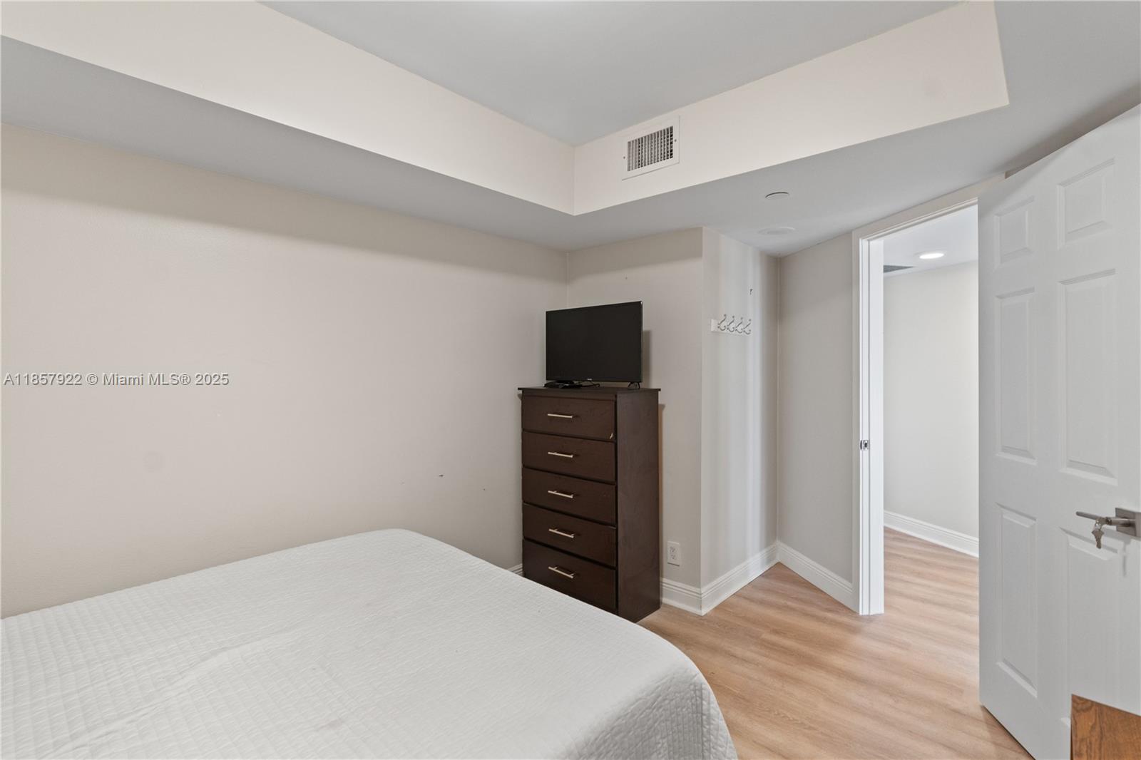 MYSTIC POINTE CONDO NO ON - Residential