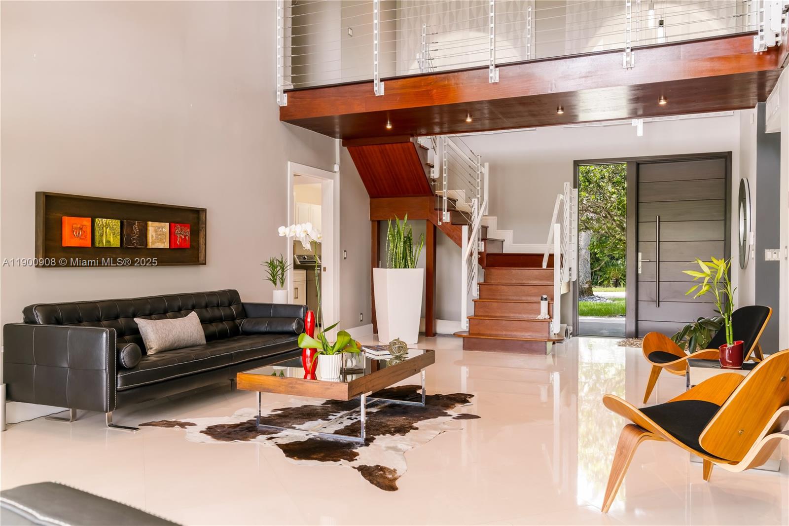 MYSTIQUE - Residential Lease