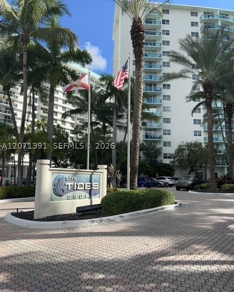 Photo of 3801 S Ocean Dr #2D, Hollywood, FL 33019 (MLS # A12071391)