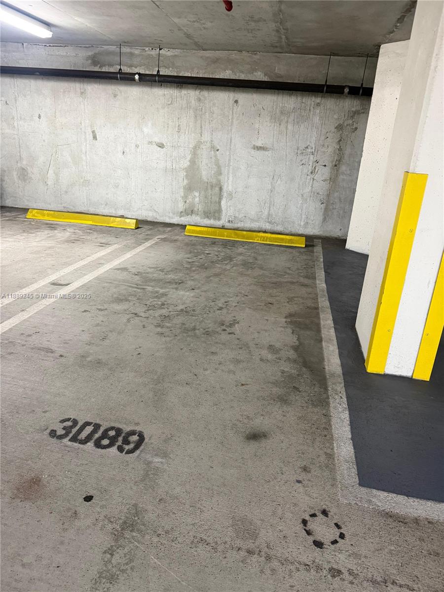 55 MERRICK CONDO - Residential Lease