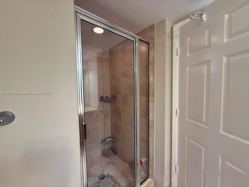 55 MERRICK CONDO - Residential Lease