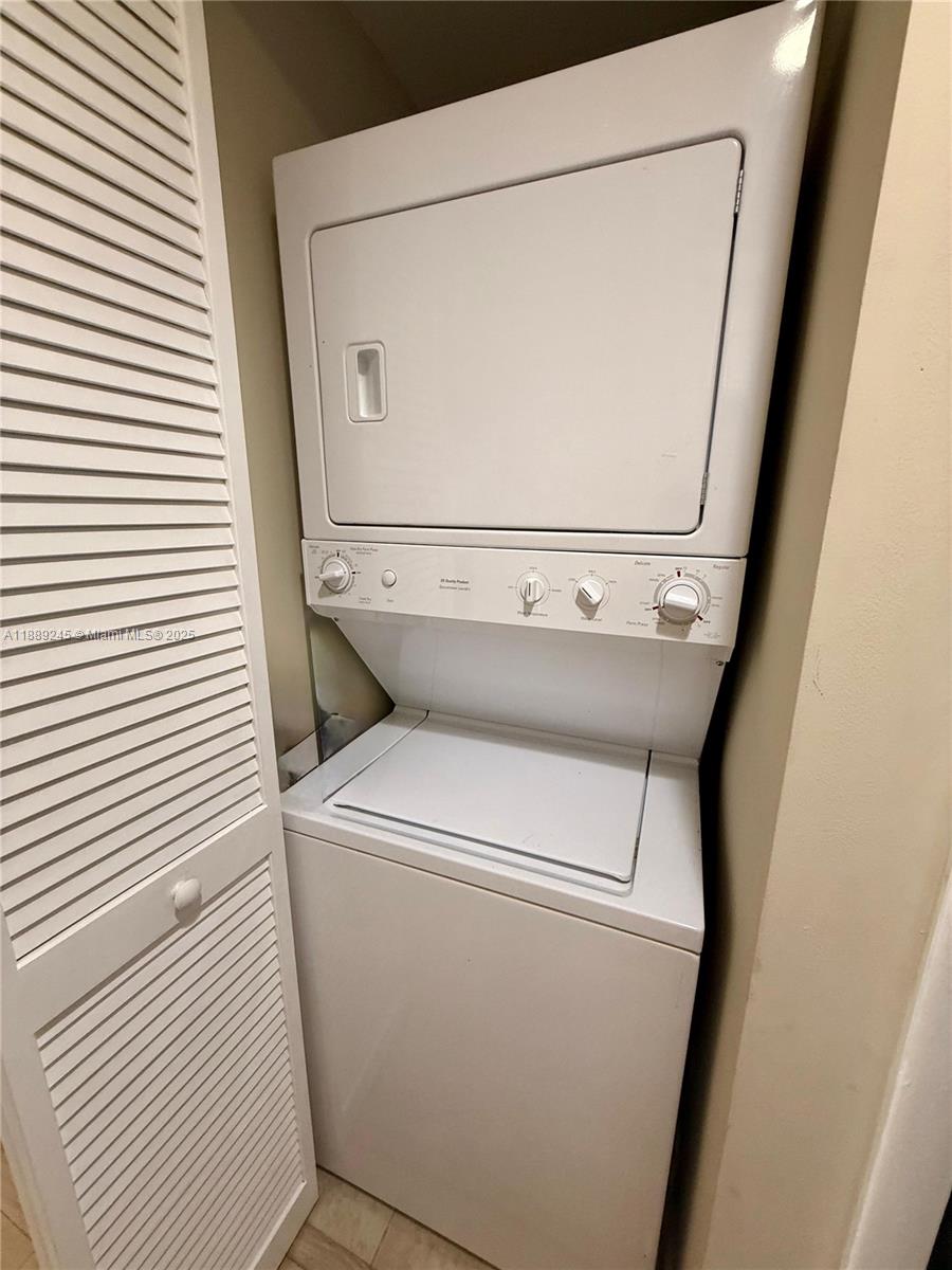 55 MERRICK CONDO - Residential Lease