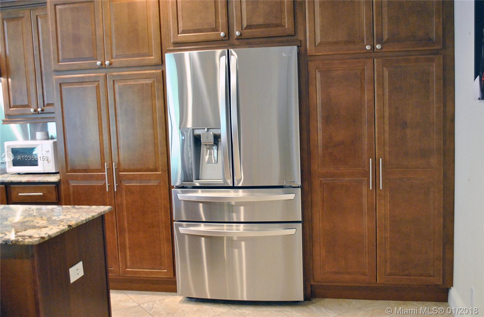 PINE RIDGE - Residential