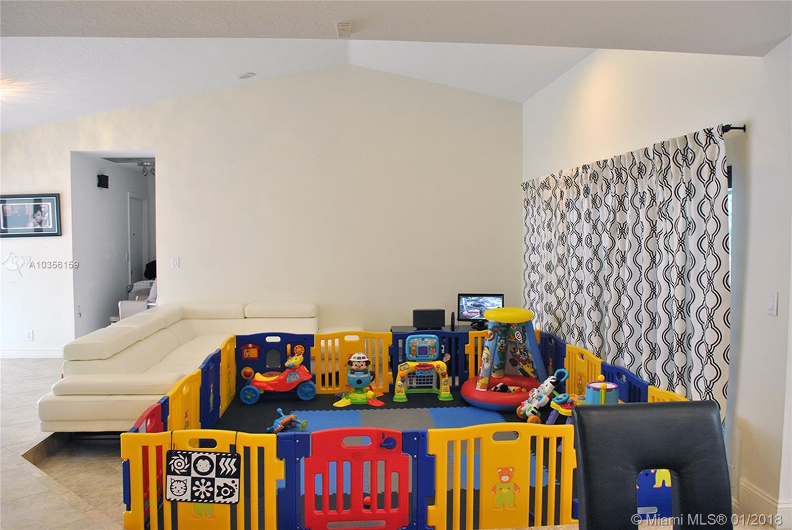 PINE RIDGE - Residential