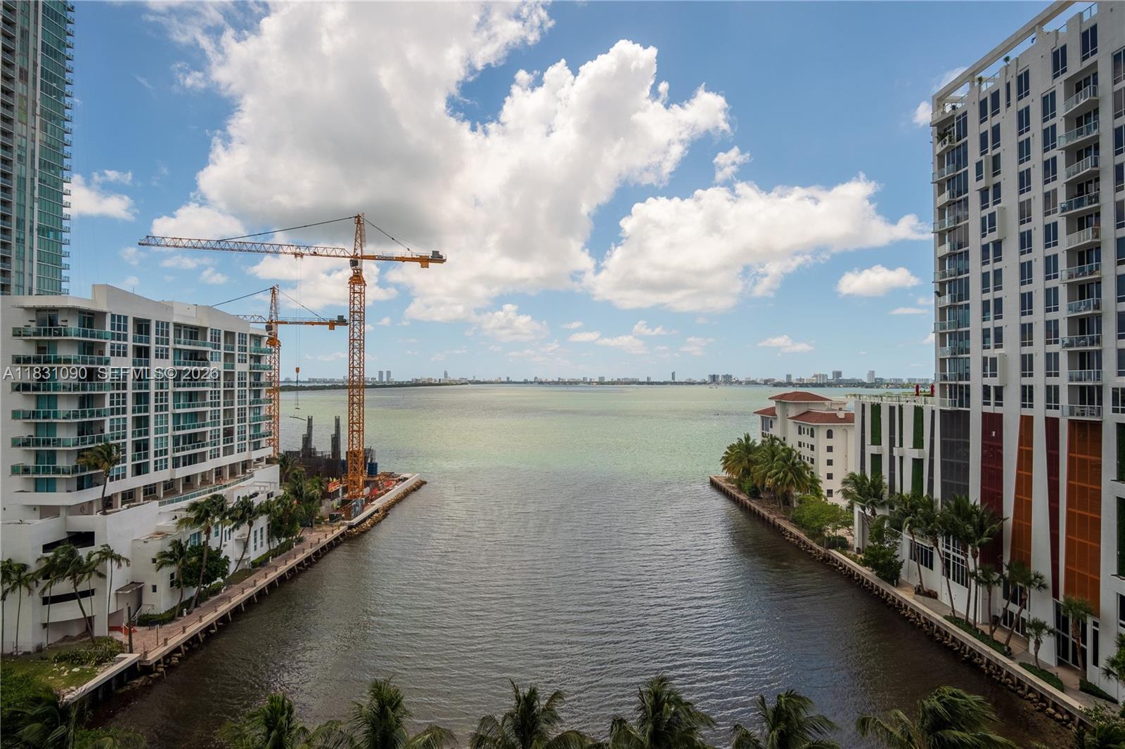 ICON BAY CONDO - Residential