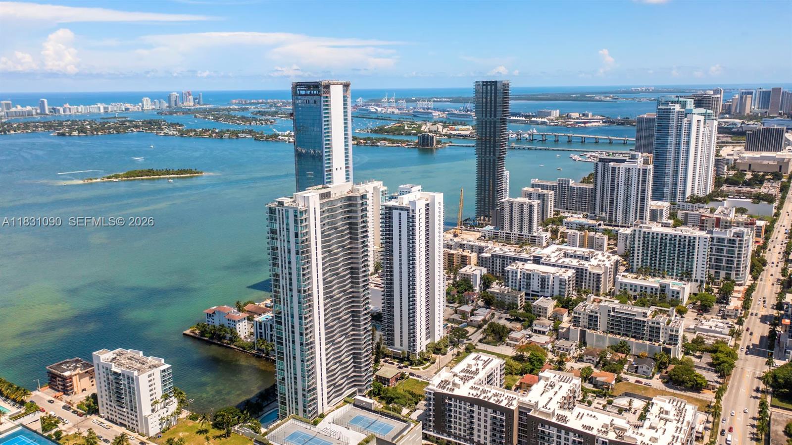 ICON BAY CONDO - Residential