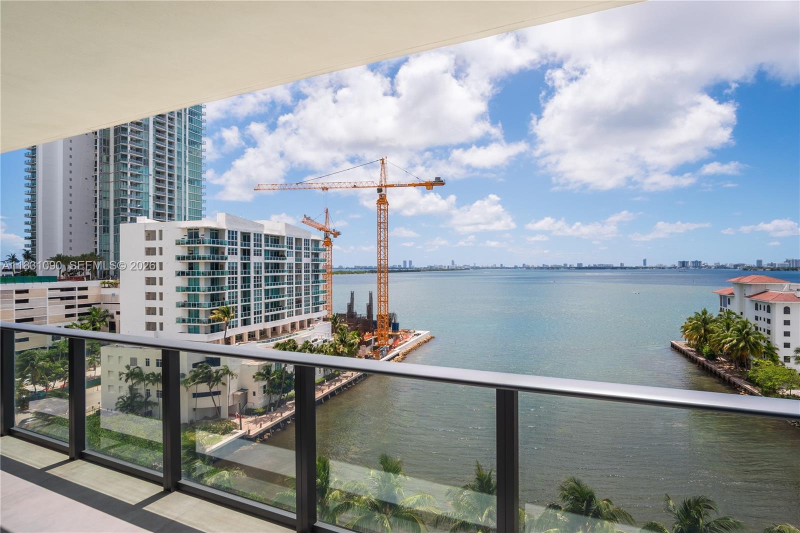 ICON BAY CONDO - Residential