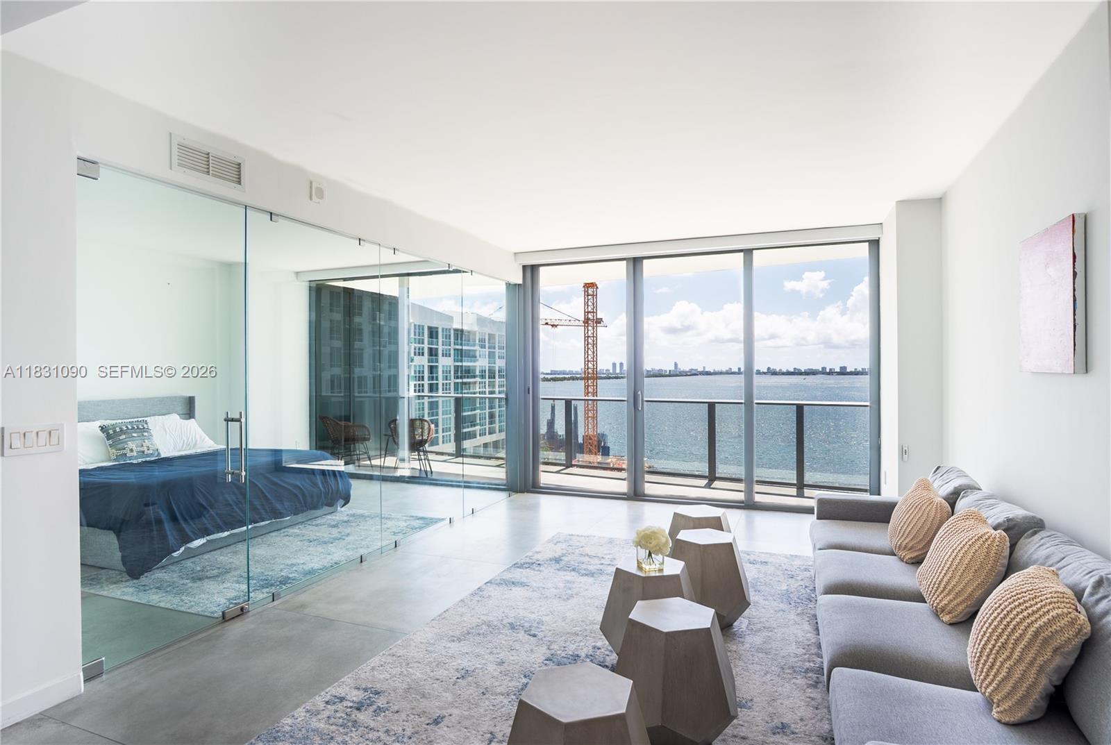 ICON BAY CONDO - Residential