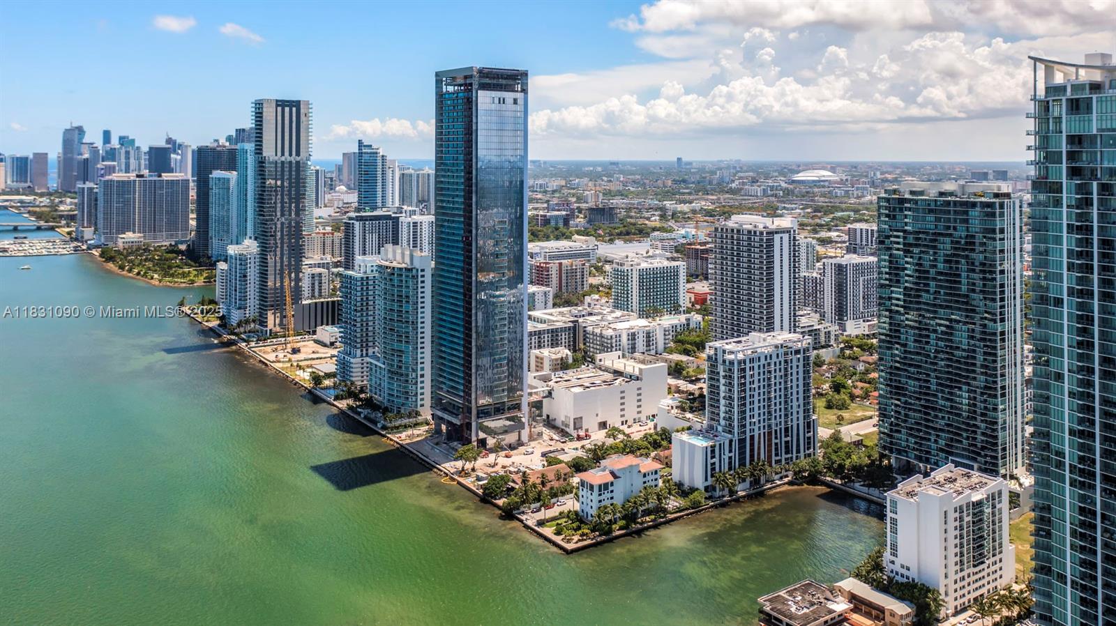 ICON BAY CONDO - Residential