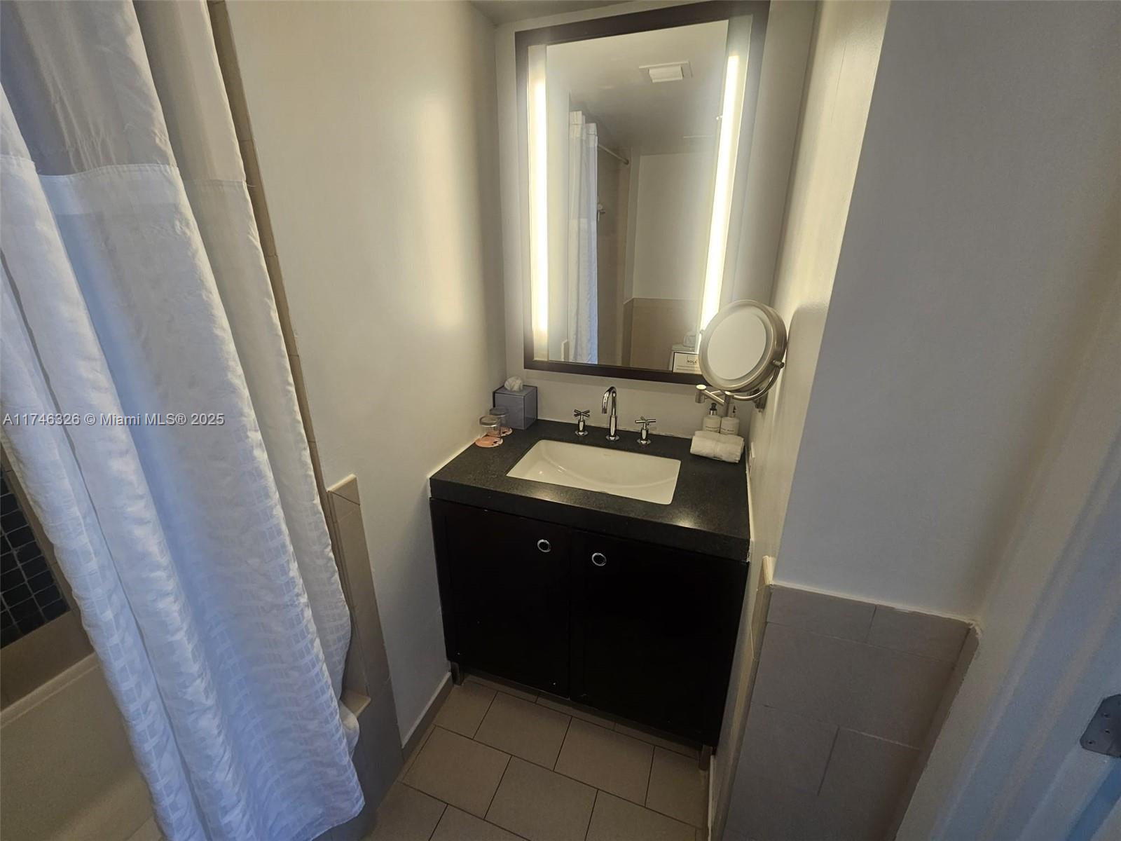 SOLE CONDO - Residential