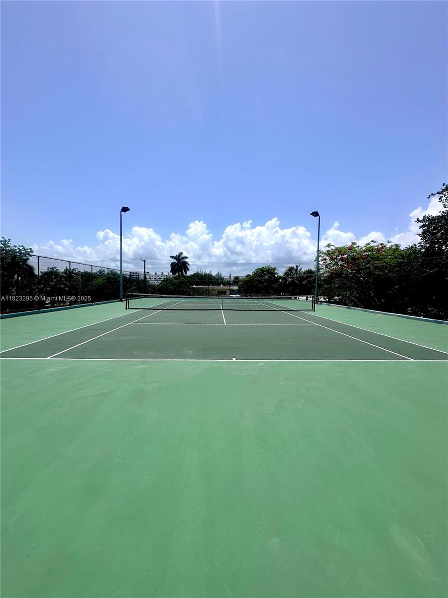 RUNAWAY BAY CONDO - Residential