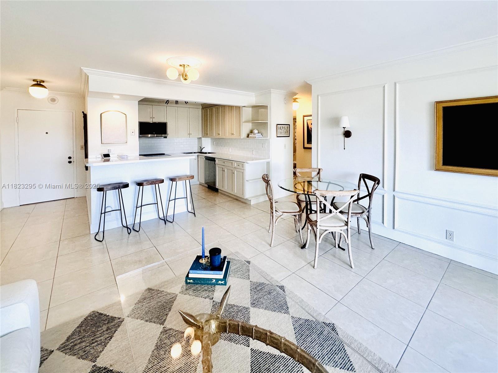 1625 SE 10th Ave 305, Fort Lauderdale, FL, 33316/$239,000 3 1625 SE 10th Ave 305
