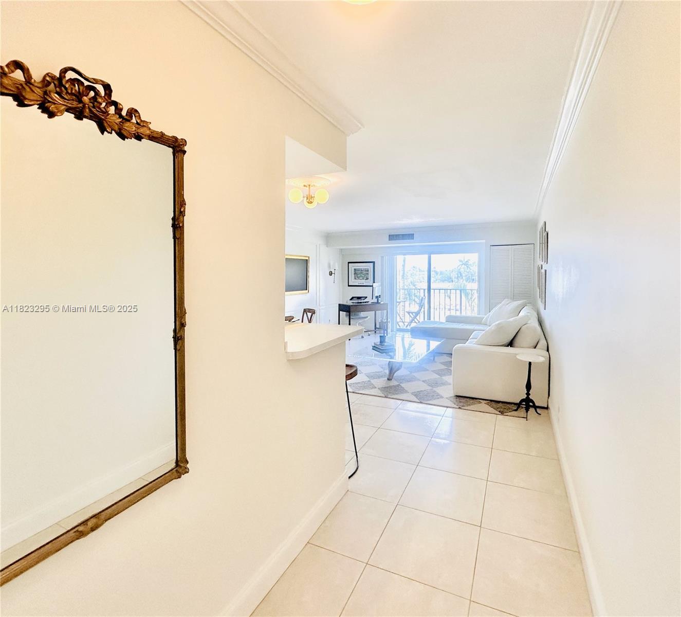 1625 SE 10th Ave 305