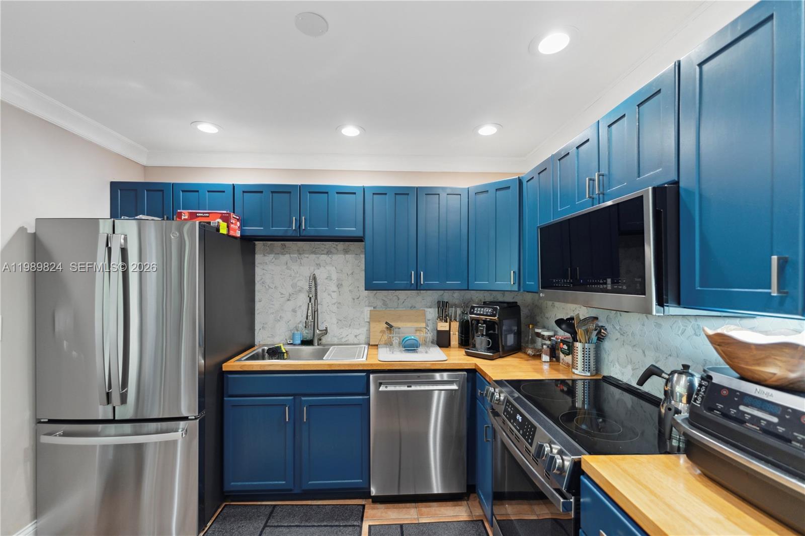 BOCA RATON SQUARE UNIT 3 - Residential