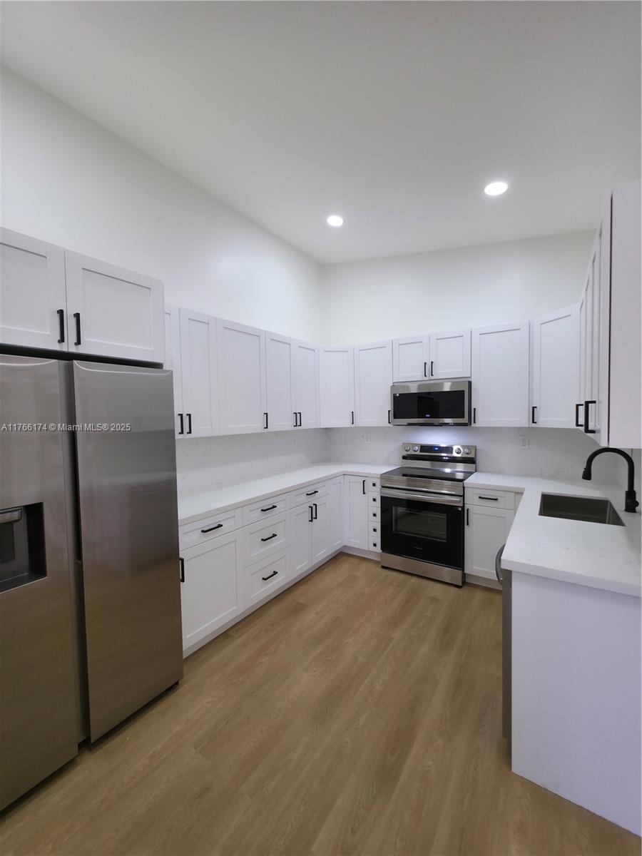 Rental Property at 15328 Sw 77th Ln 203, Miami, Broward County, Florida - Bedrooms: 2 
Bathrooms: 2  - $2,550 MO.