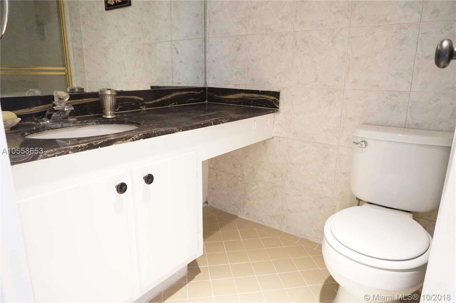 WINSTON TOWERS 100 - Residential Lease