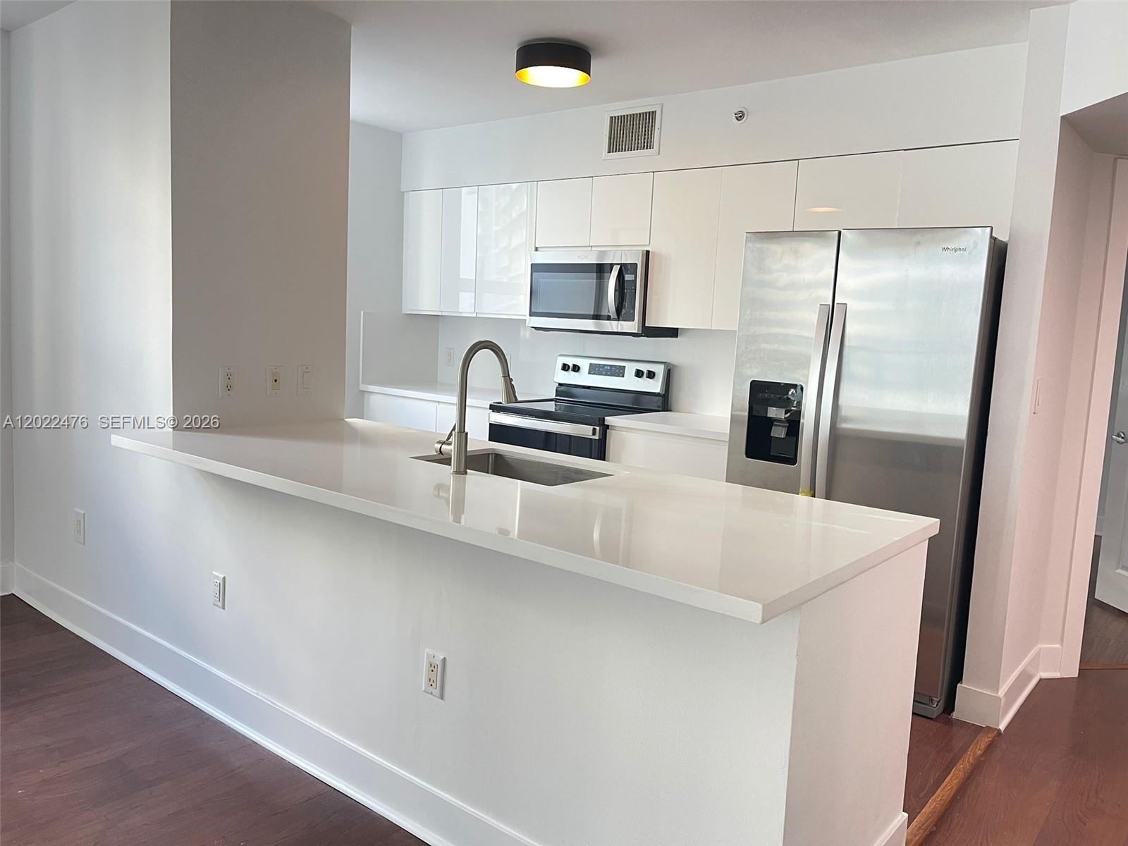 THE MARK ON BRICKELL COND - Residential