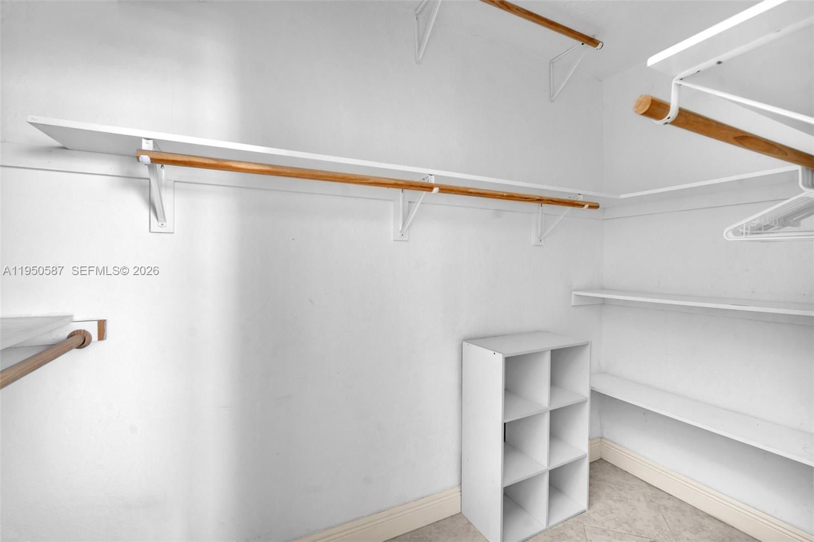 ISLAND POINTE CONDO - Residential