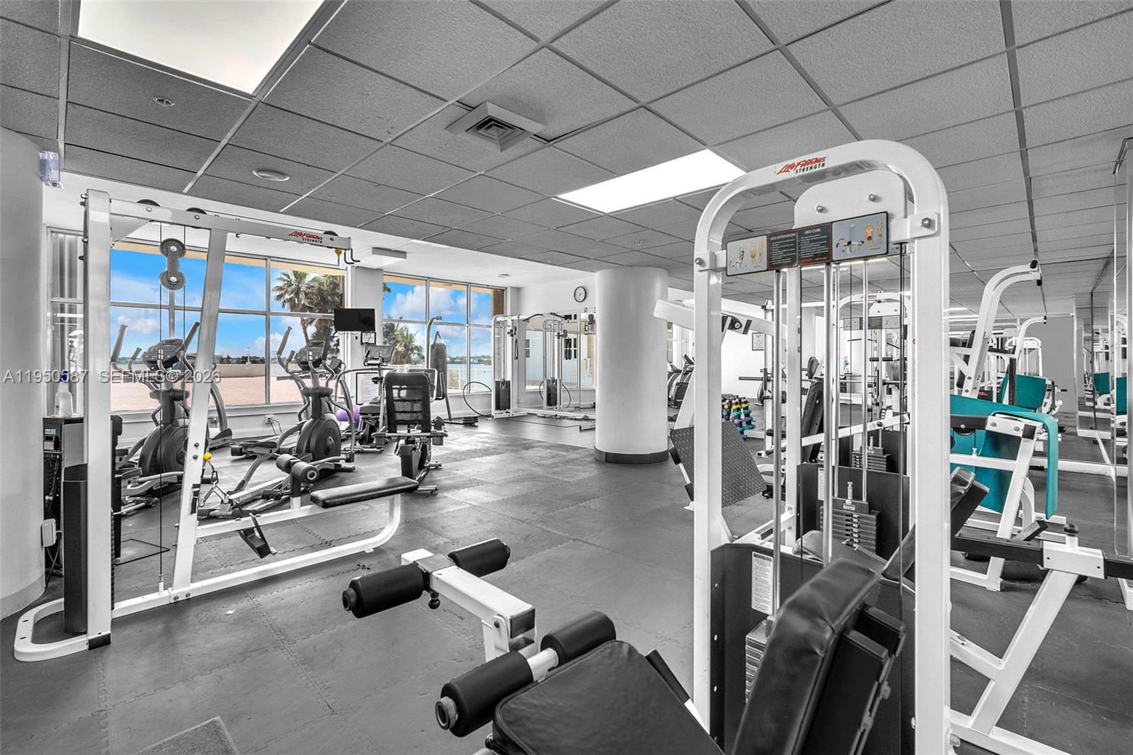 ISLAND POINTE CONDO - Residential