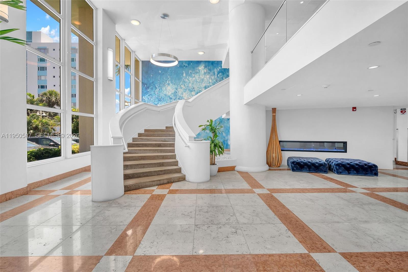 ISLAND POINTE CONDO - Residential