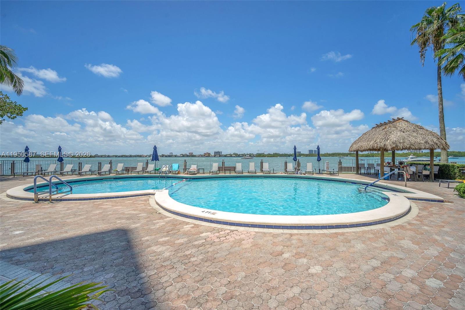 ISLAND POINTE CONDO - Residential