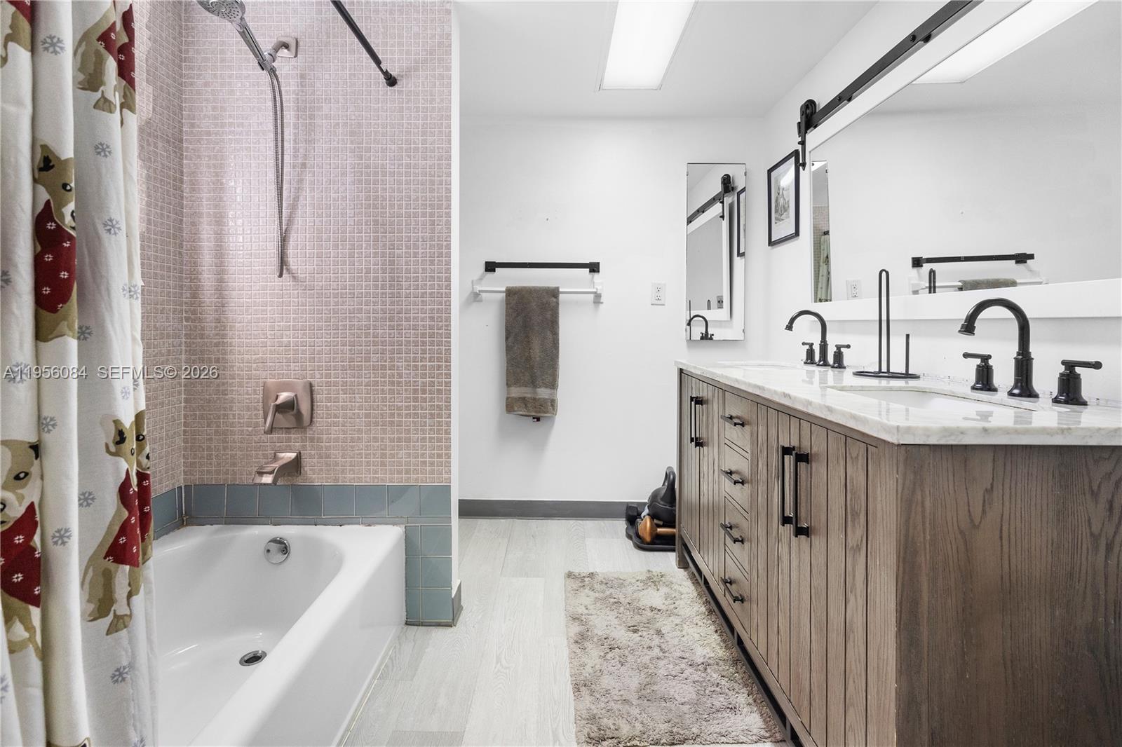 5935 Del Lago Cir 209