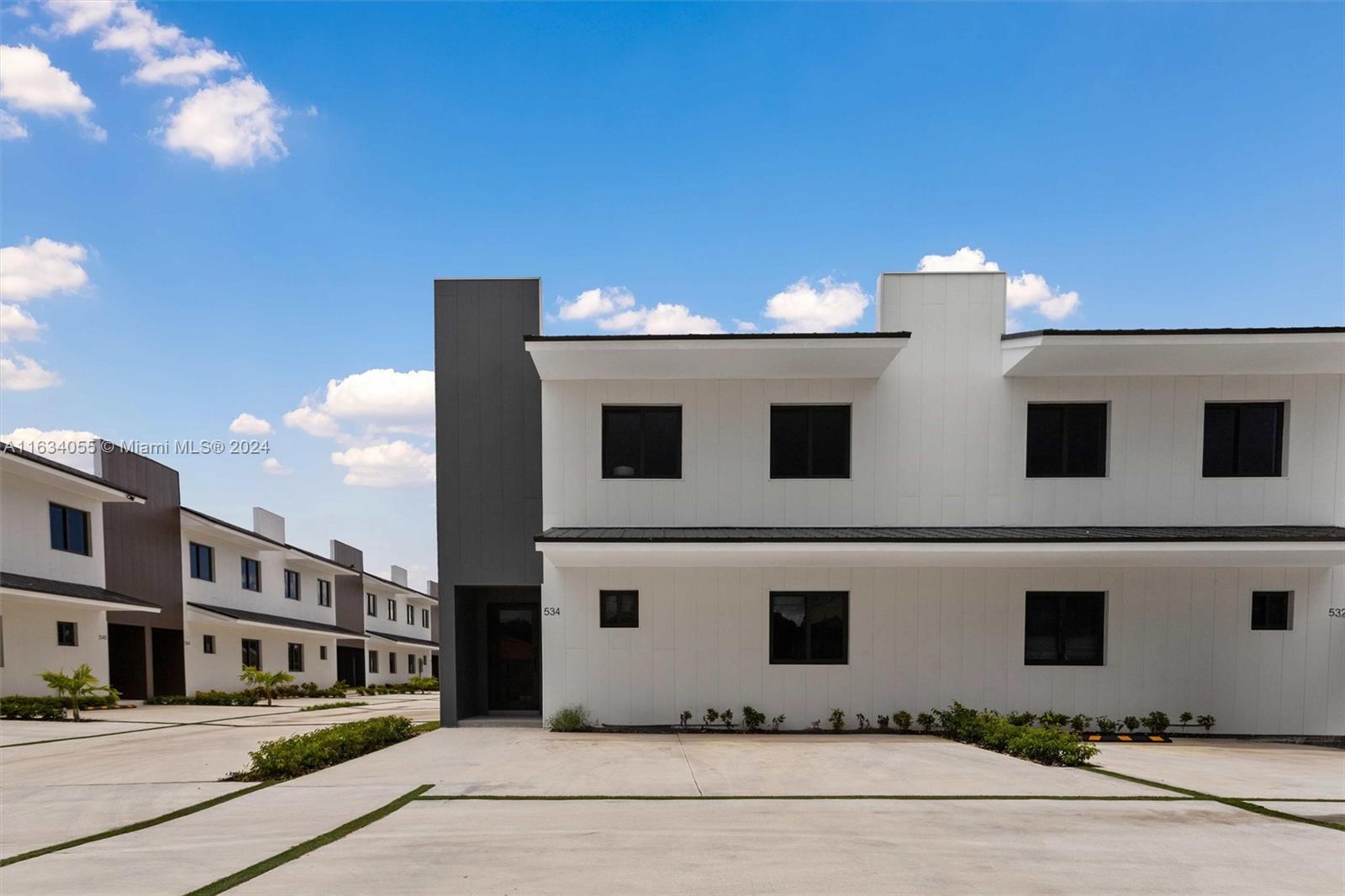 SUNNYLAND PARK NO 2 - Residential