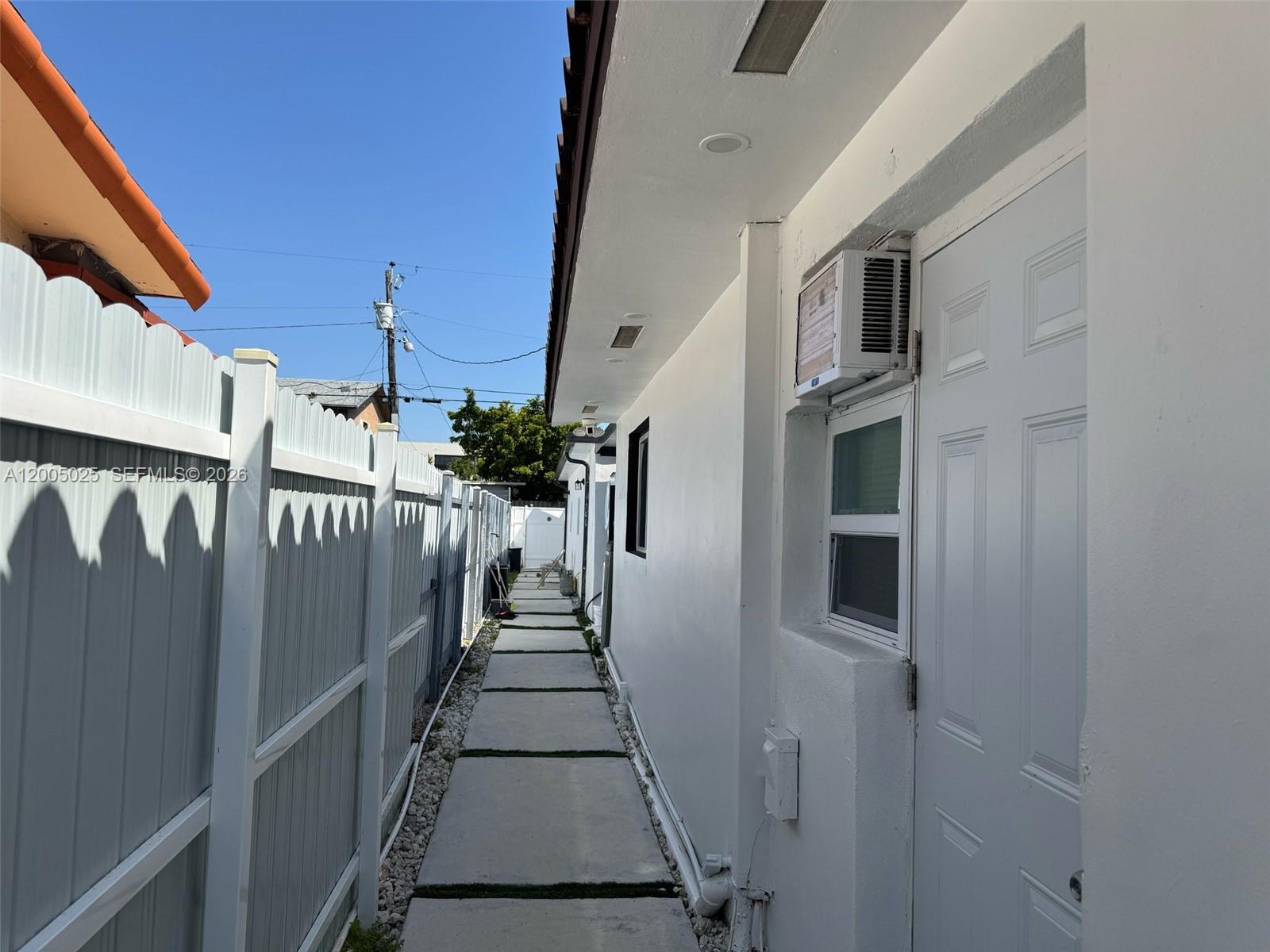 HIALEAH 13TH ADDN AMD PL - Residential